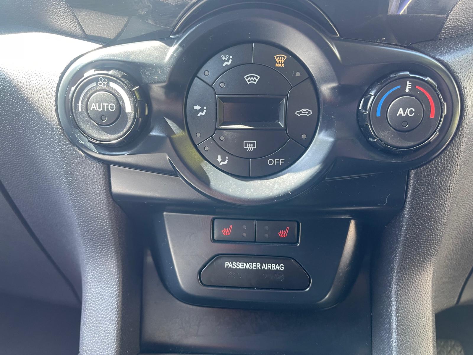 
								Ford EcoSport 1.0 2016 full									