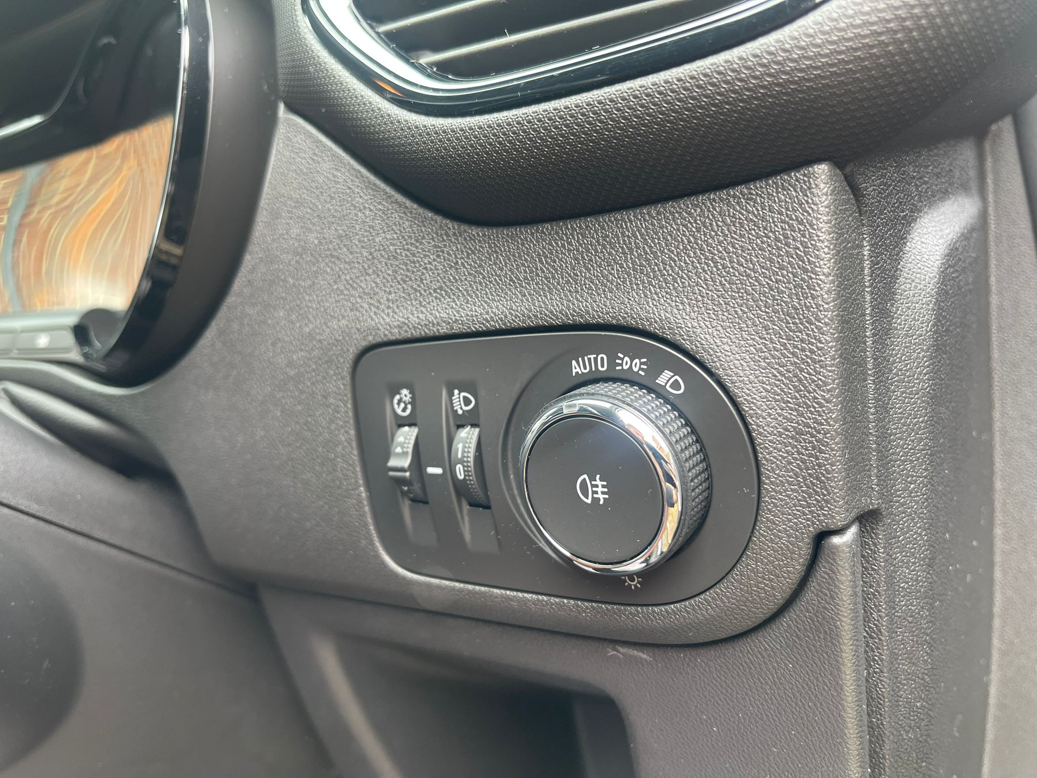 
								Vauxhall Crossland X 1.2 Turbo 2020 full									