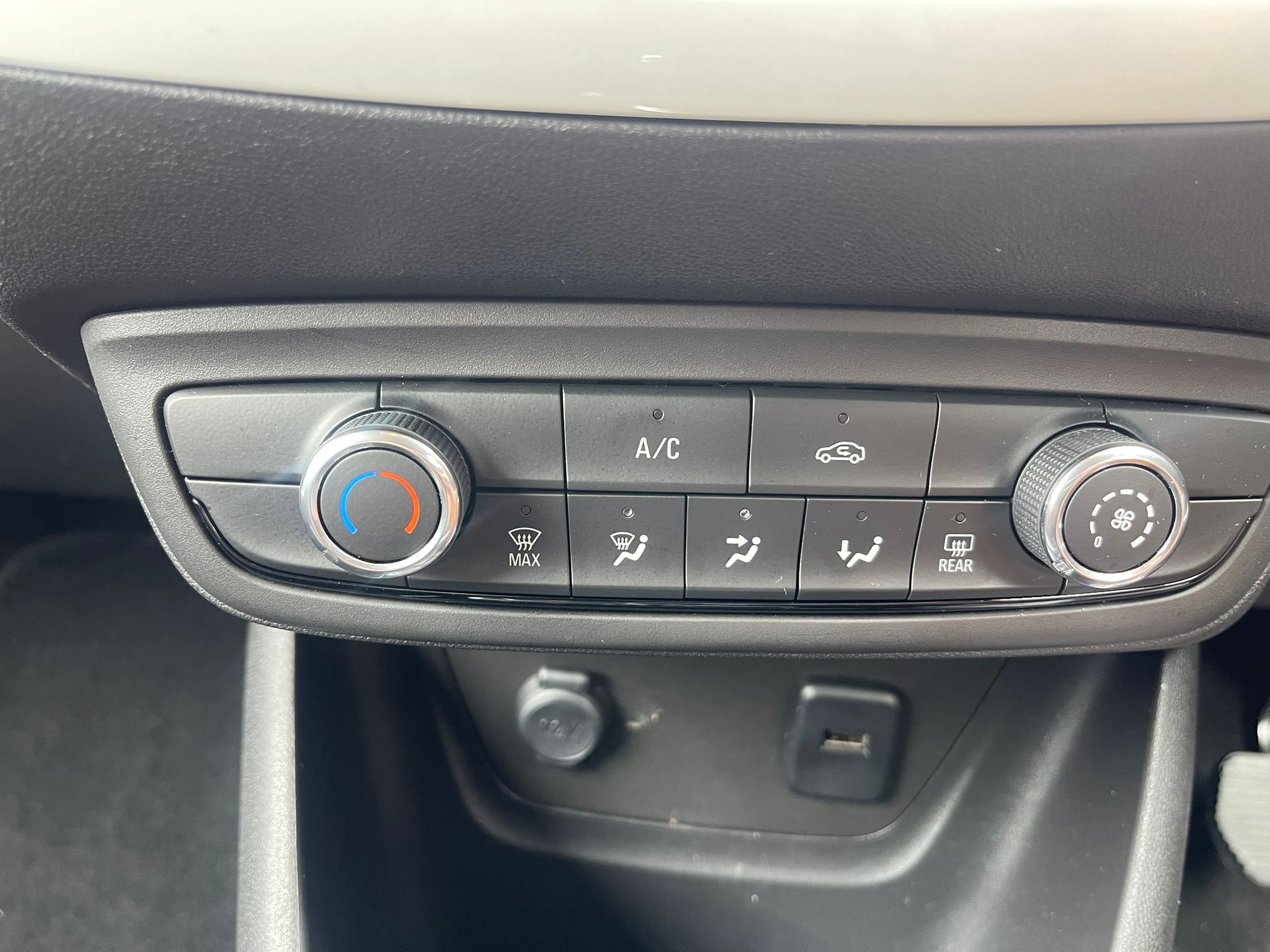 
								Vauxhall Crossland X 1.2 Turbo 2020 full									