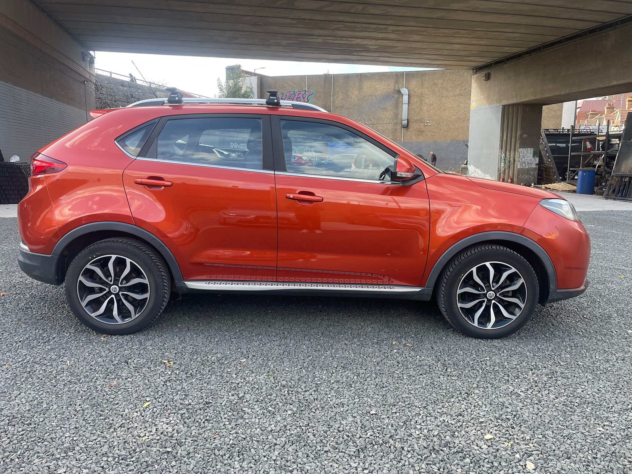 
								MG GS Exclusive S-A full									