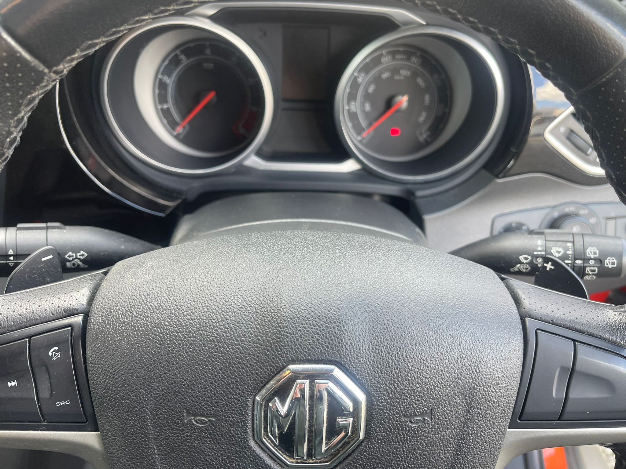 
								MG GS Exclusive S-A full									