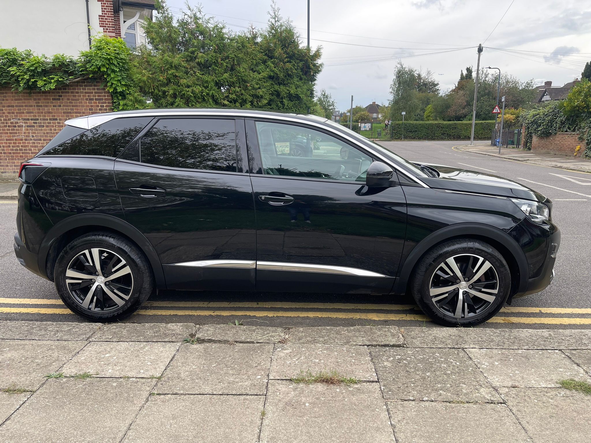 
								Peugeot 3008 Allure full									