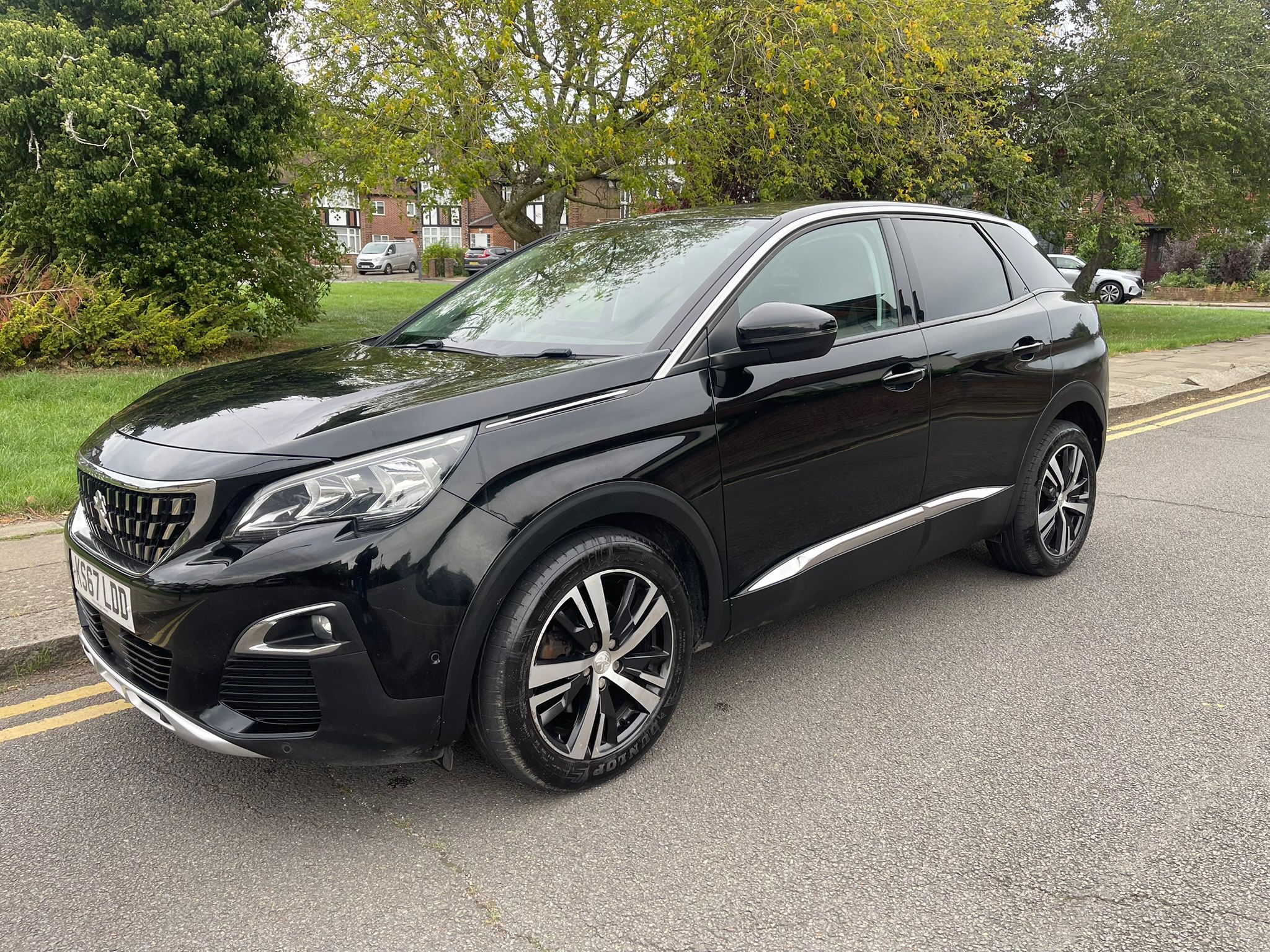 
								Peugeot 3008 Allure full									