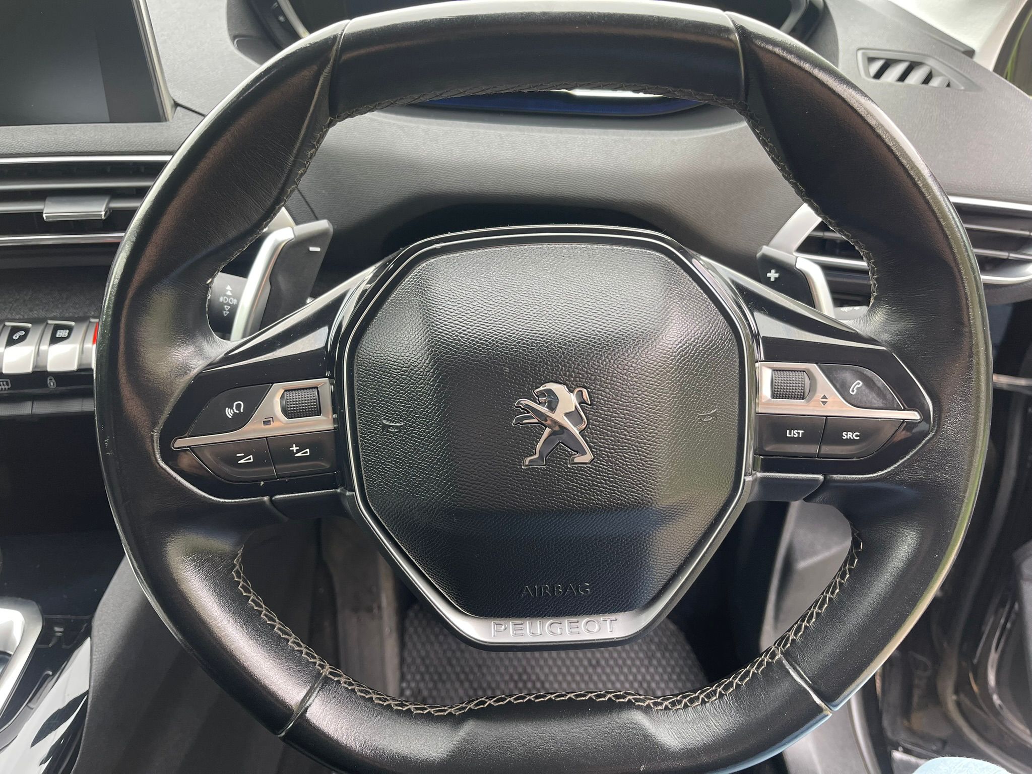 
								Peugeot 3008 Allure full									