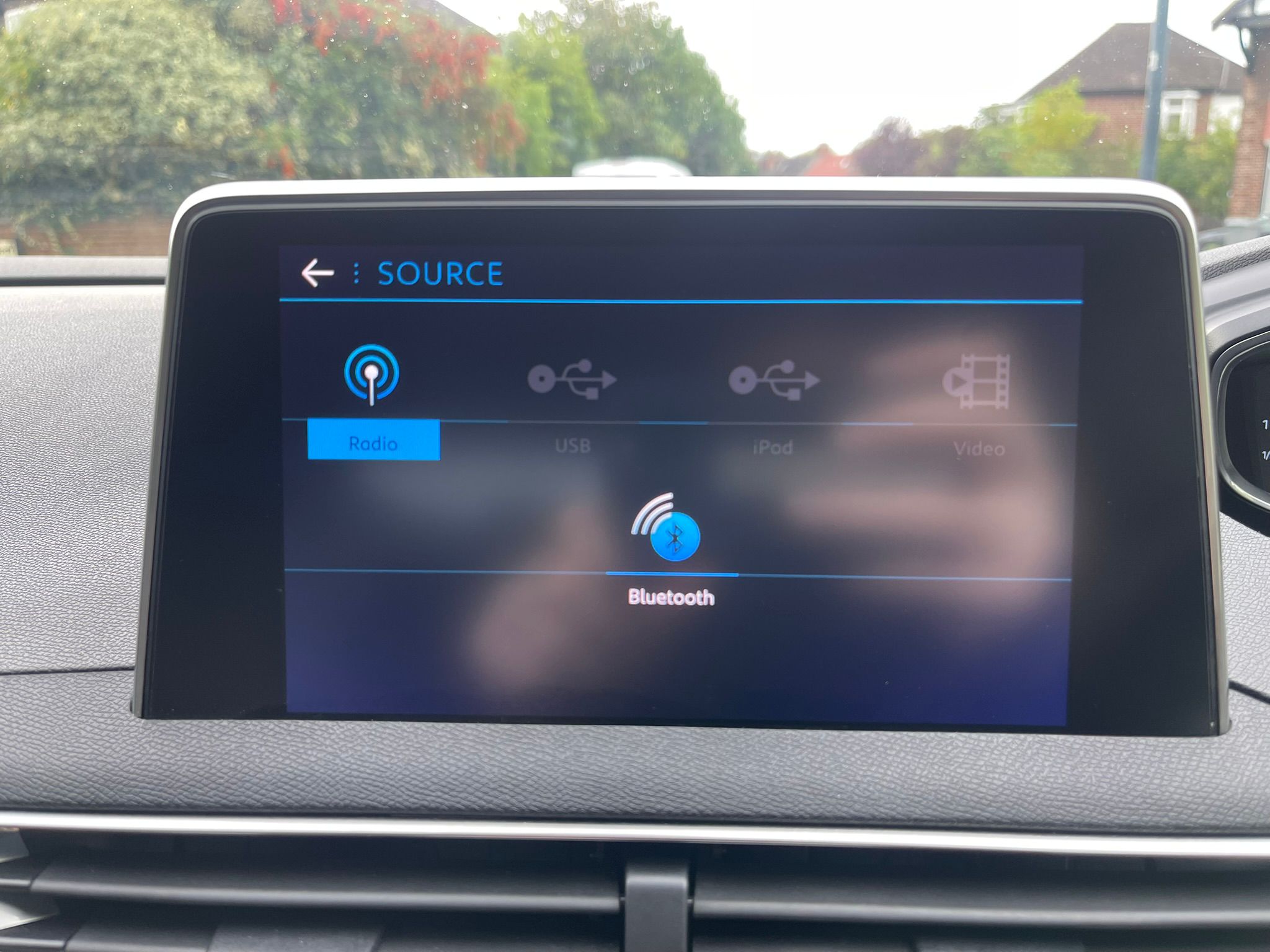 
								Peugeot 3008 Allure full									