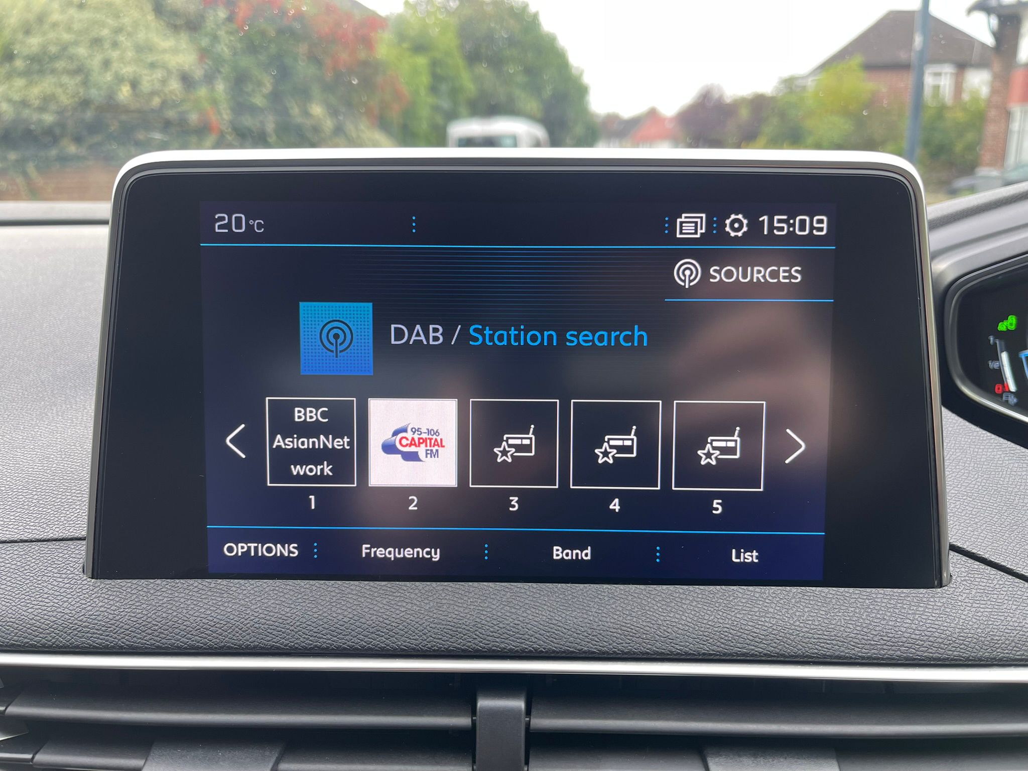 
								Peugeot 3008 Allure full									