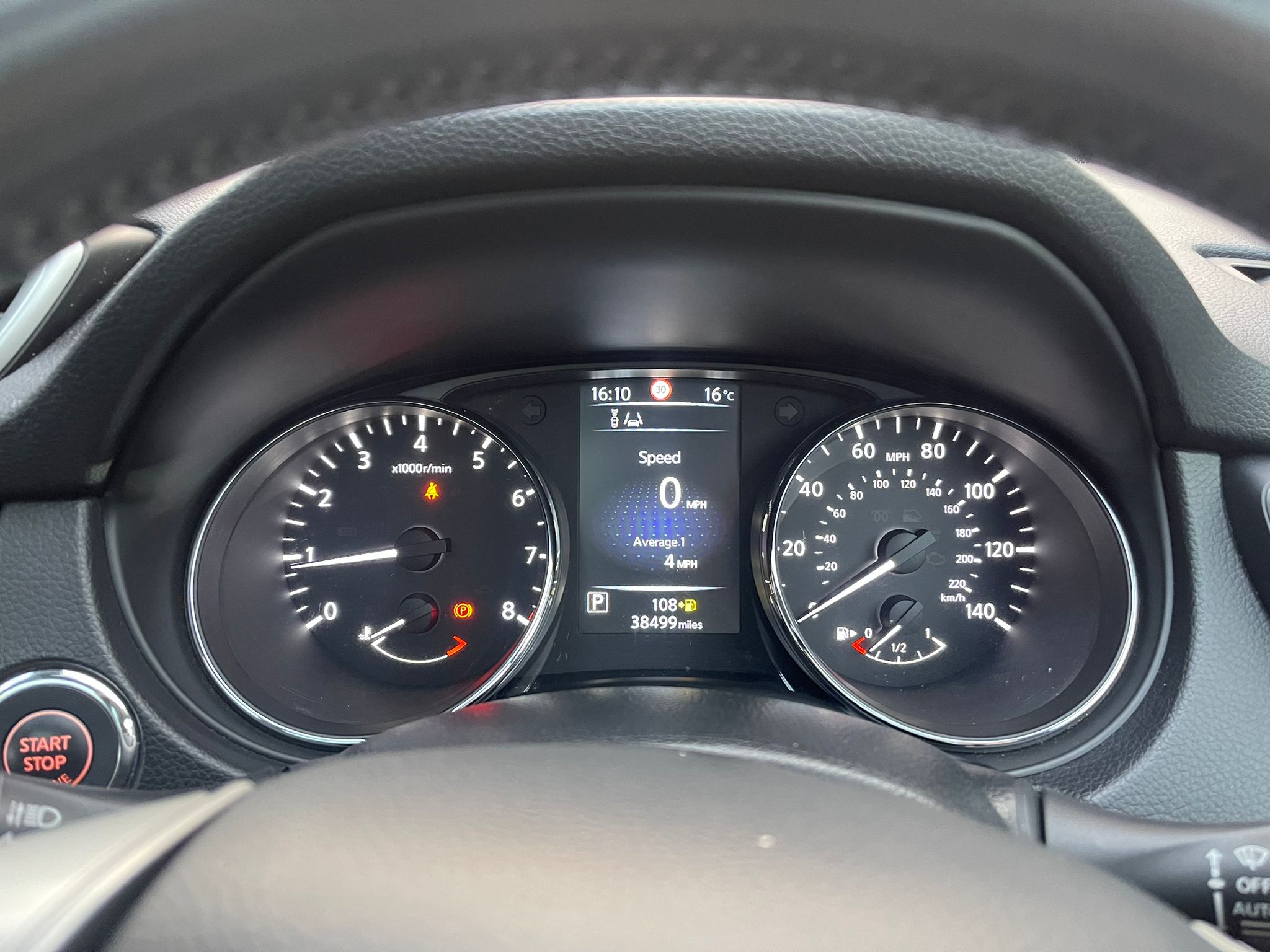 
								2015 Nissan Qashqai 1.2 AUTO full									