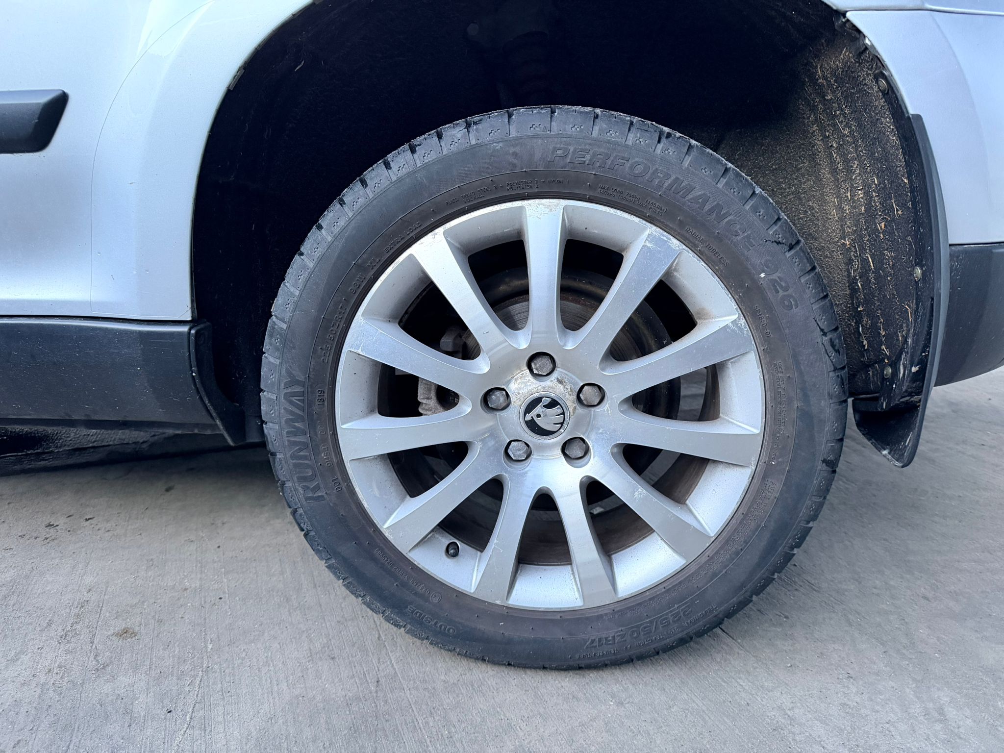 
								2015 Skoda Yeti 1.2 AUTO Petrol full									