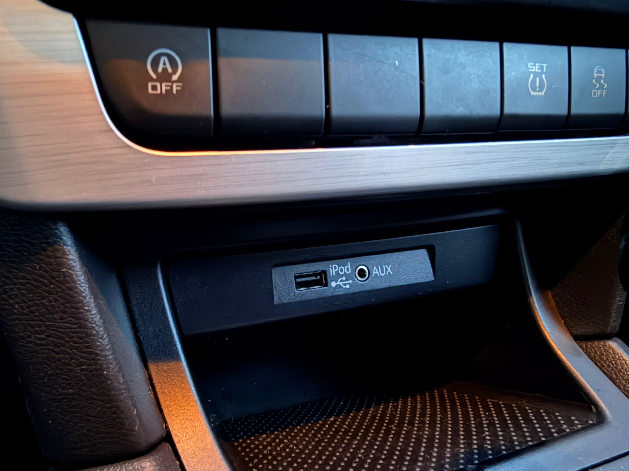 
								2015 Skoda Yeti 1.2 AUTO Petrol full									